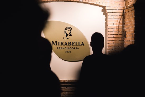 Cantina mirabella con visita in cantina