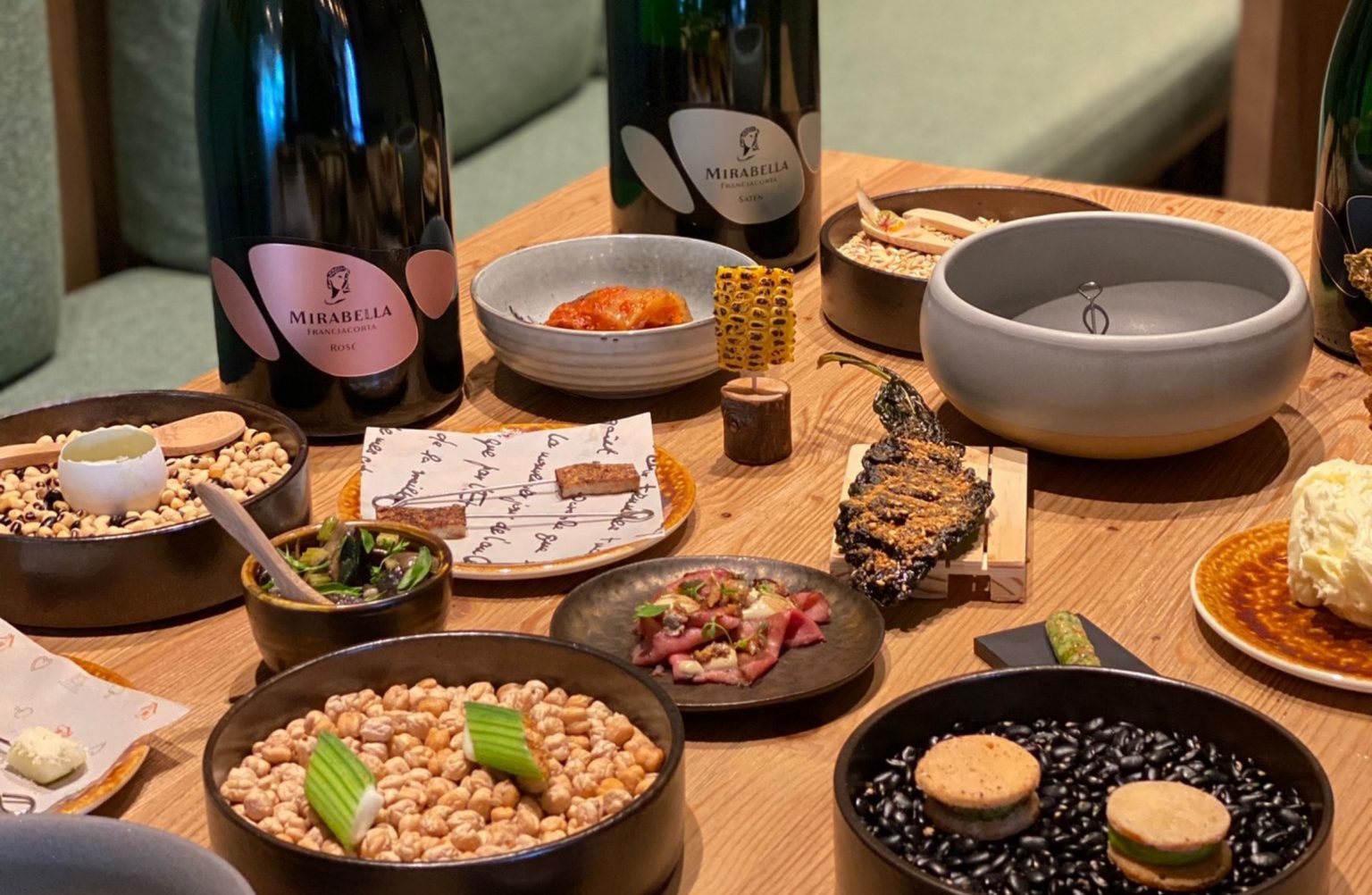 Degustazione con mirabella rosé e satèn