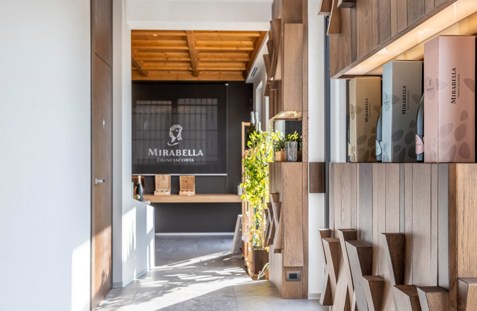 Mirabella wine shop